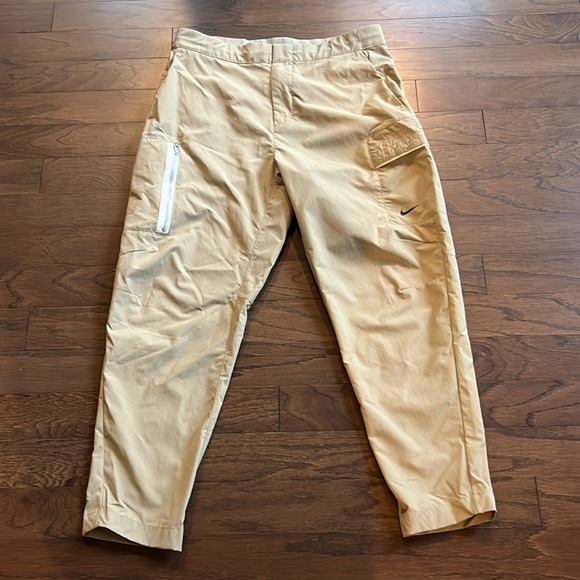 NWOT Nike Utility Pants - Picture 2 of 10